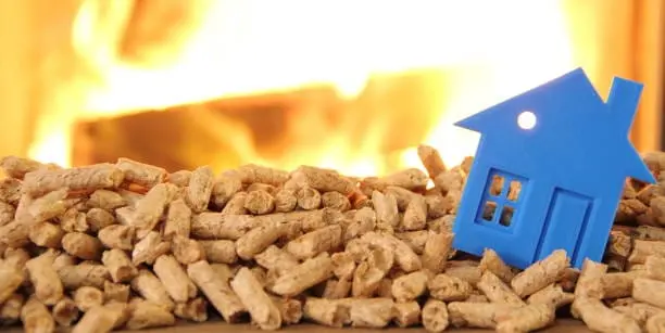 pellets para una estufa con una casita